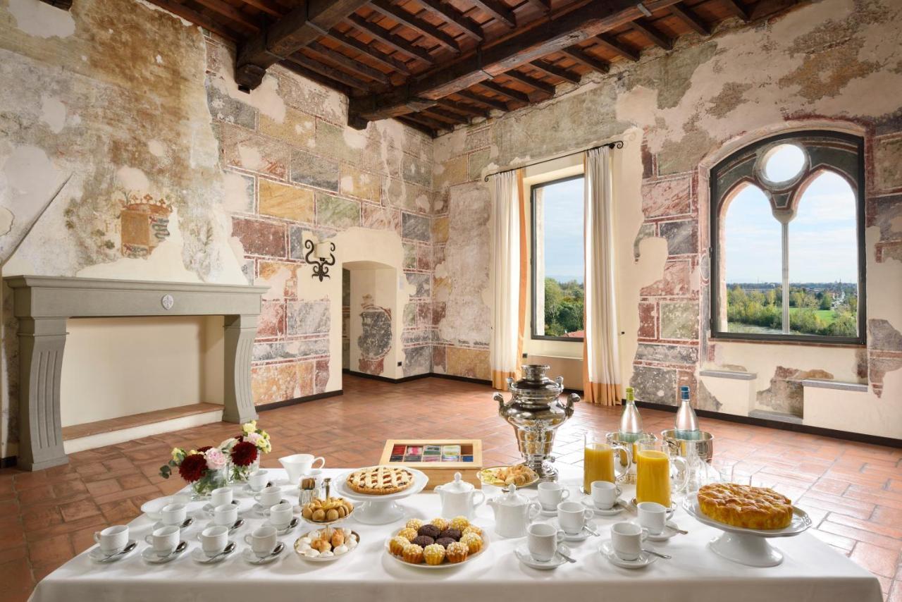 Castello Visconteo Hotel Cassano D'adda Bagian luar foto
